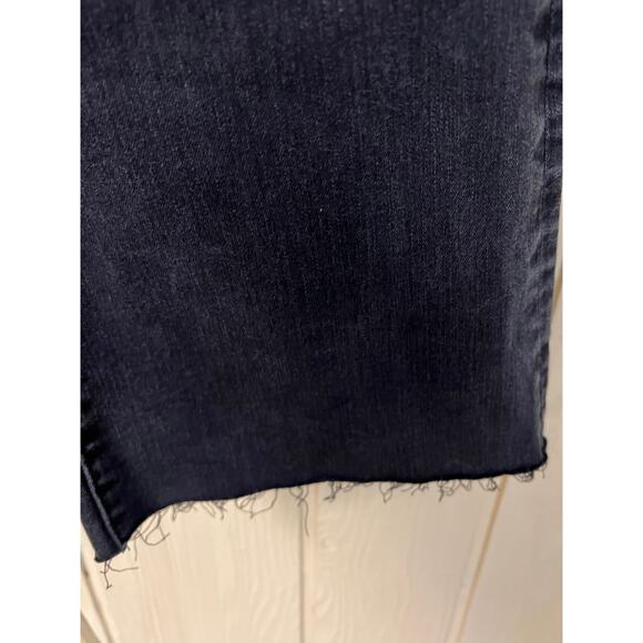 Kut From the Kloth 12 Short Fray Hem 12S 12P Baby Bootcut JEAN Black Distressed - Picture 4 of 9